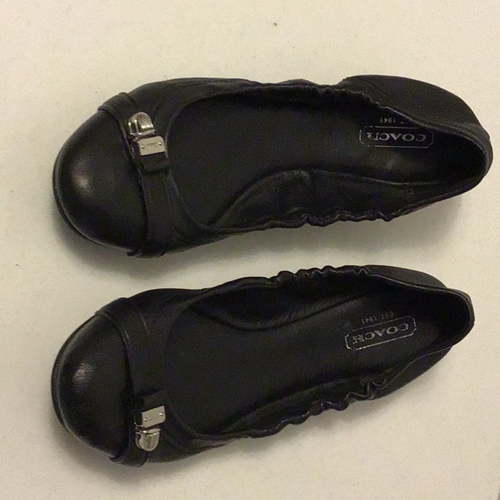 Coach flats